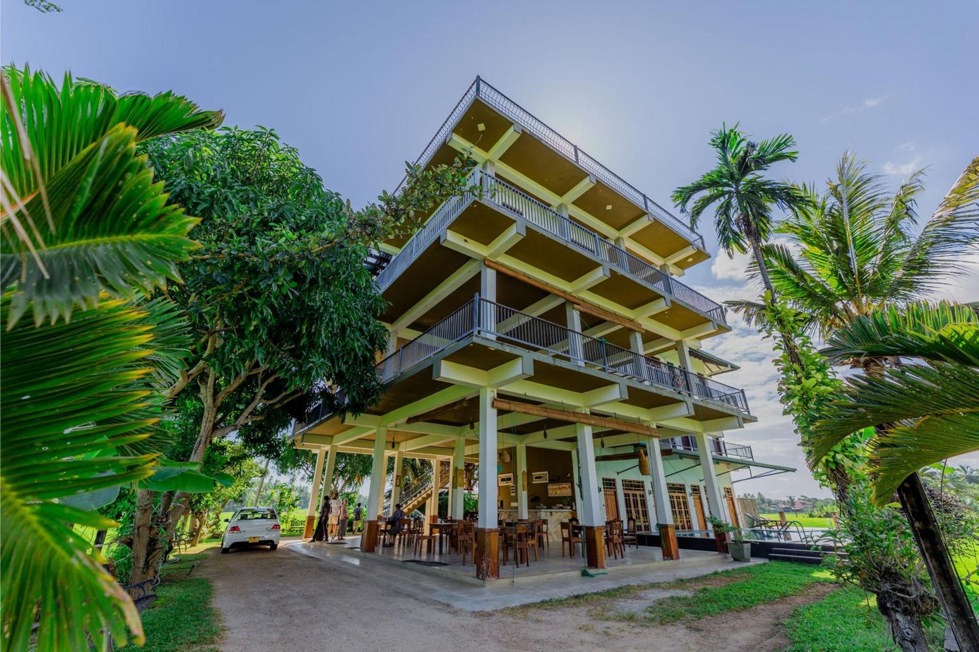 Serene Park Hotel By Ark Тіссамахарама Екстер'єр фото